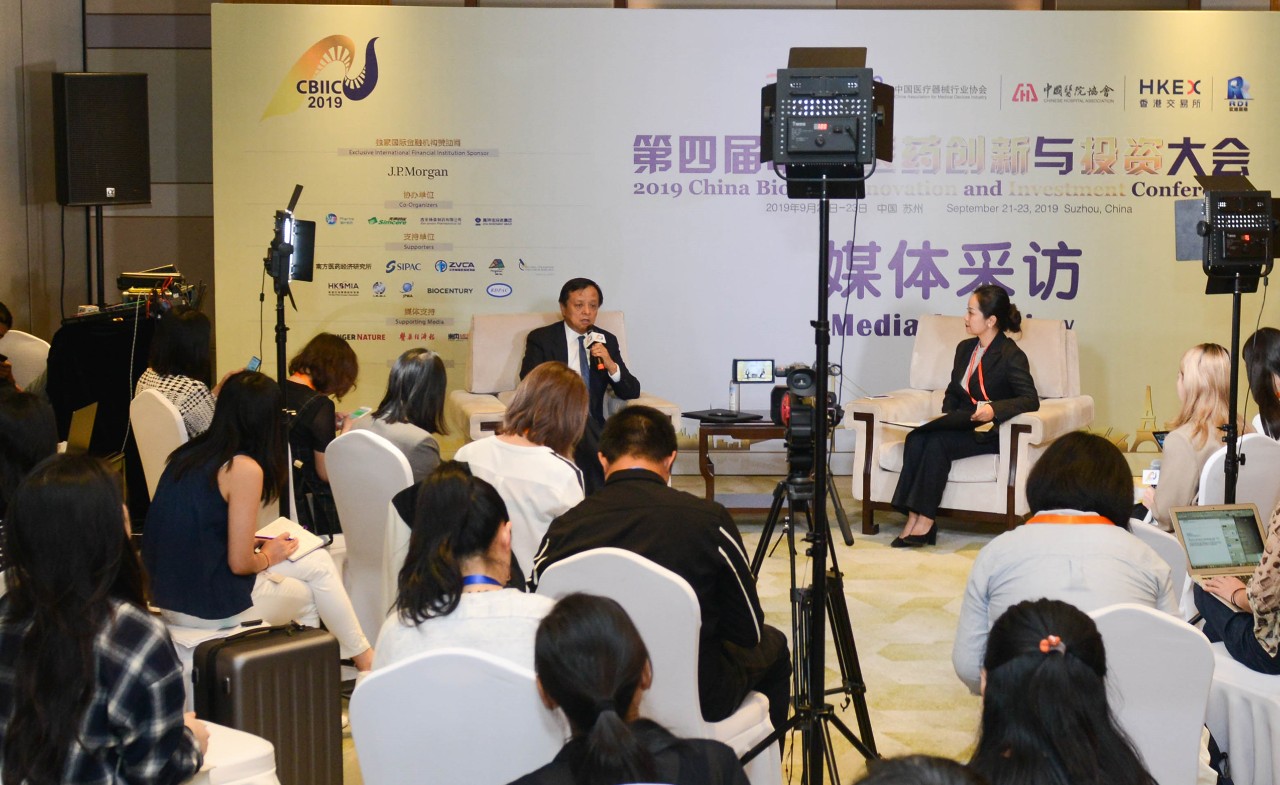 创投大会媒体见面会丨港交所集团行政总裁李小加答记者问(图1)